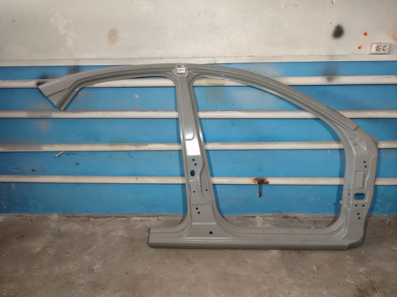 Боковина кузова - фото 1