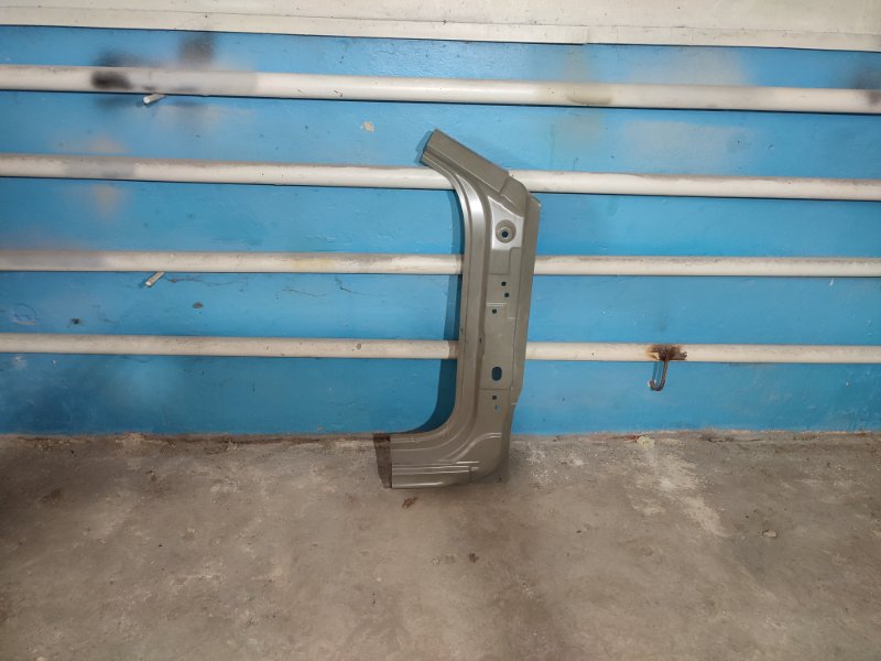 Передняя стойка кузова - фото 1