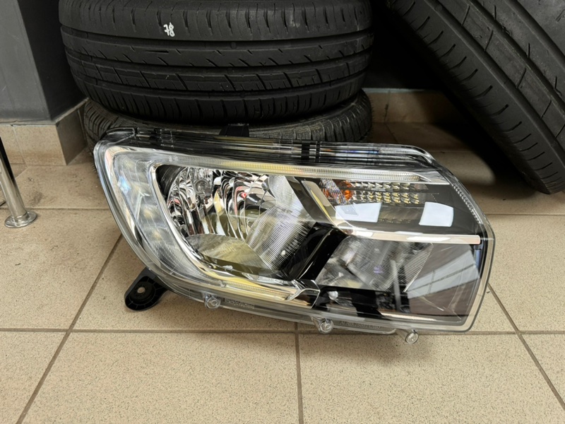 Фара - фото 1