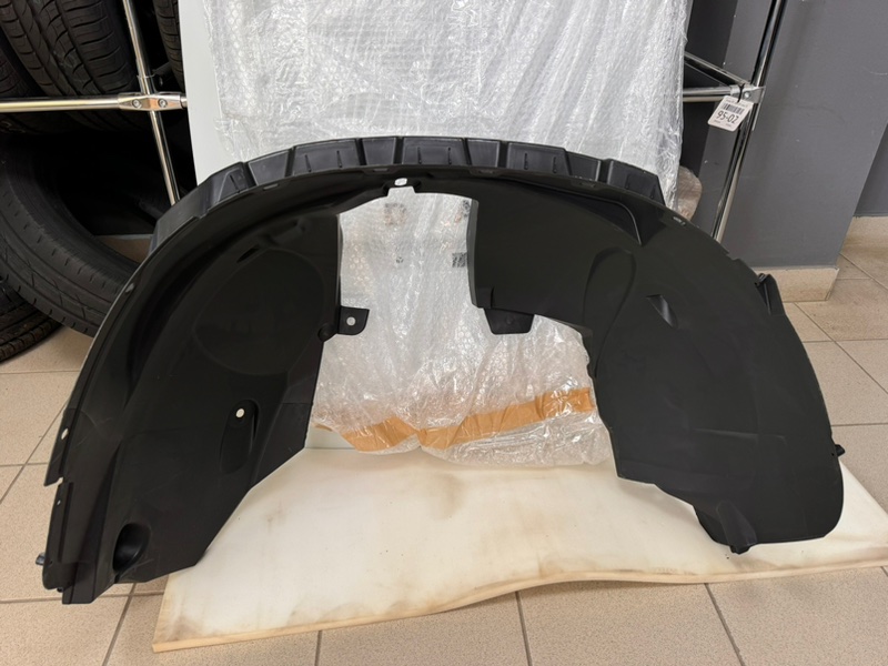 Подкрылок - фото 1