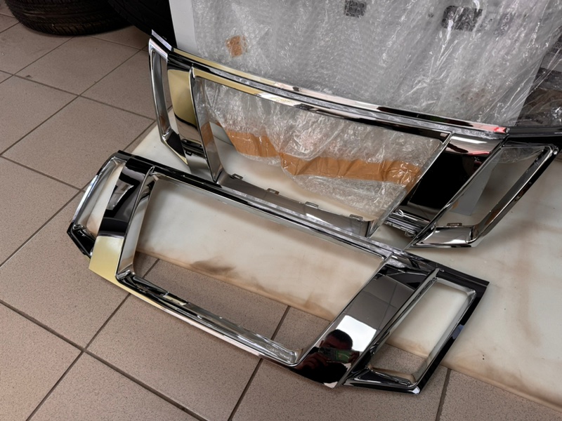 Молдинг хром решетки радиатора - фото 3