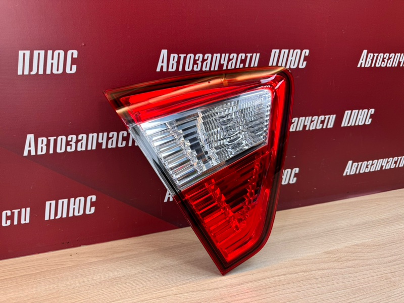 Фонарь крышки багажника - фото 2