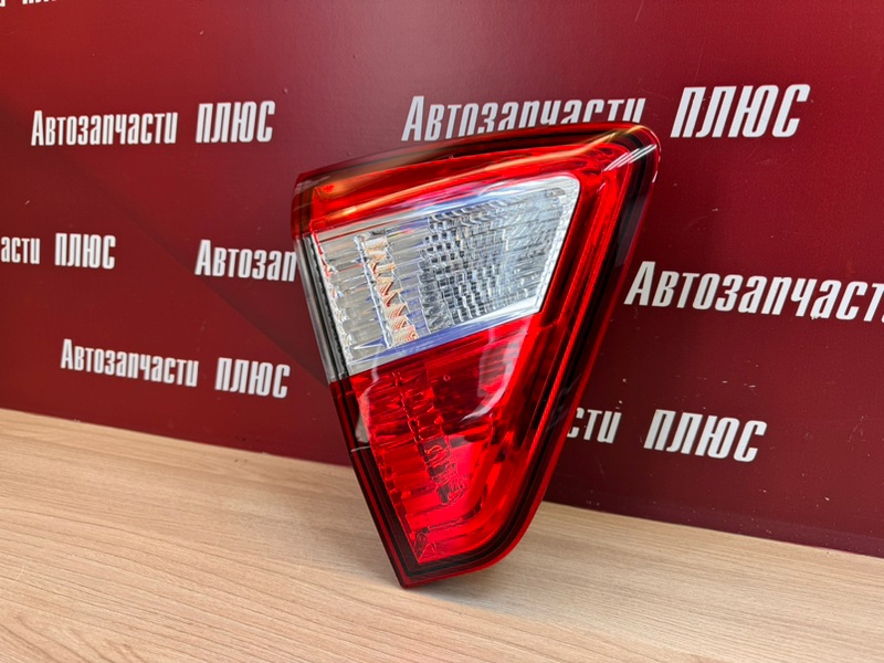 Фонарь крышки багажника - фото 3