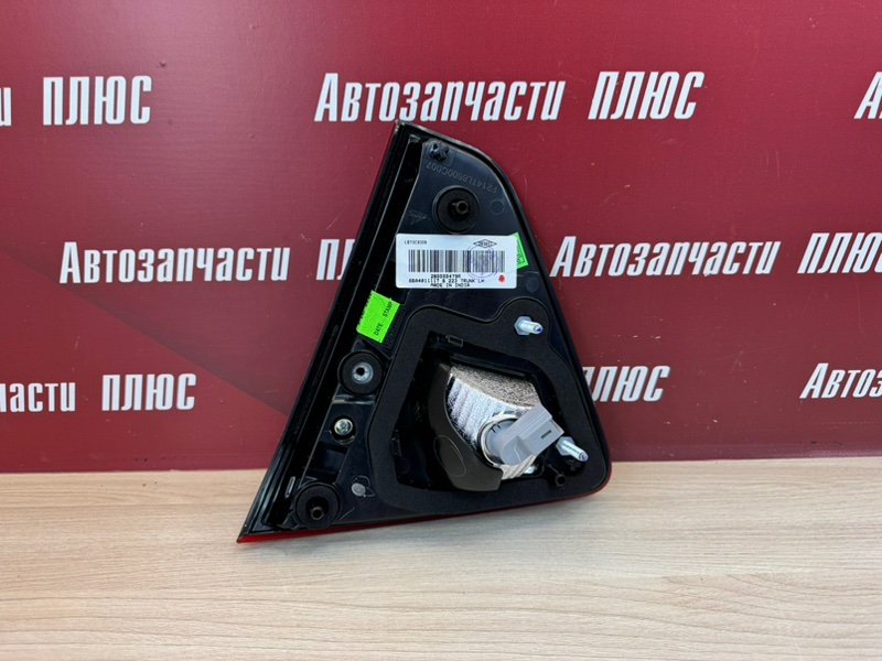 Фонарь крышки багажника - фото 6