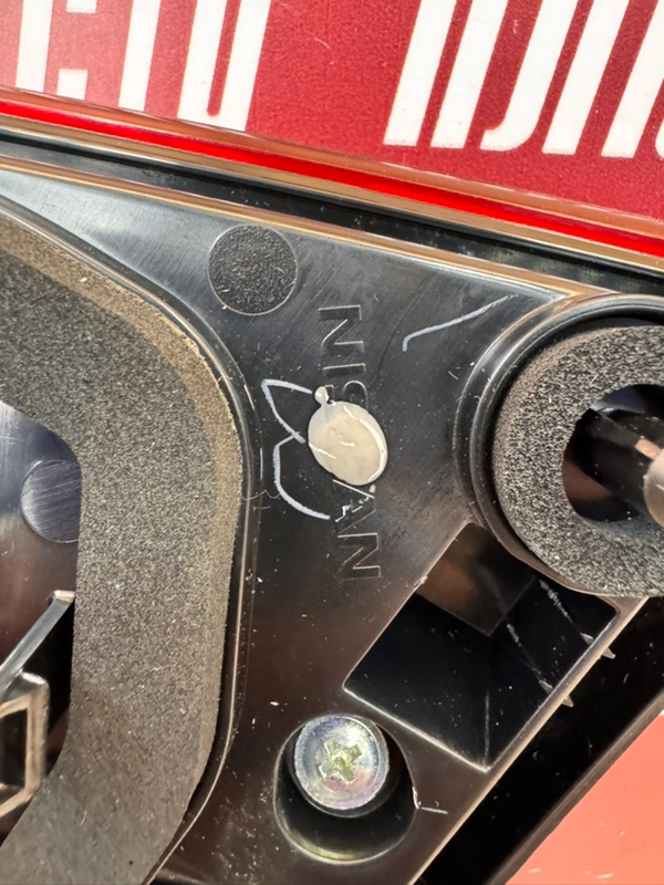 Фонарь крышки багажника - фото 9