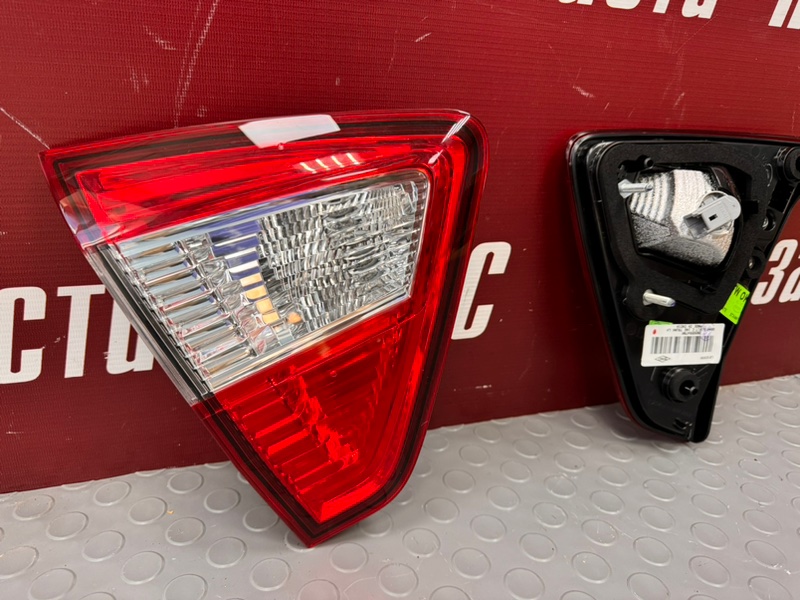 Фонарь крышки багажника - фото 8