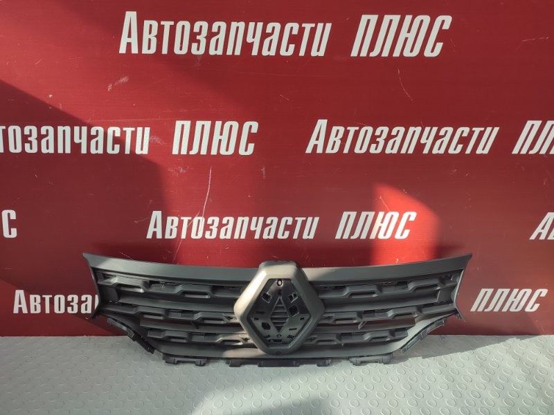 Решетка радиатора - фото 1