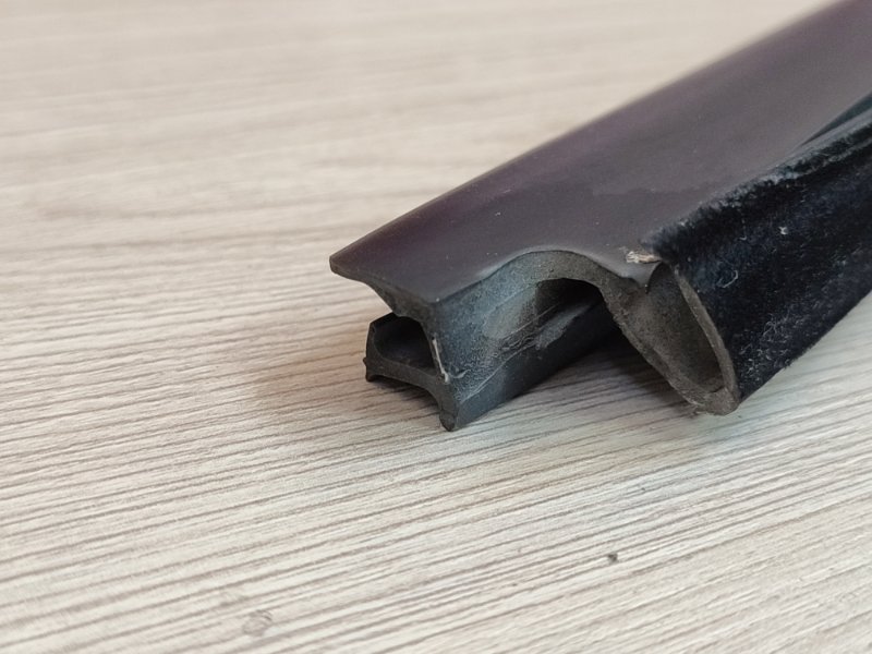 Уплотнитель стекла двери внутренний - фото 6