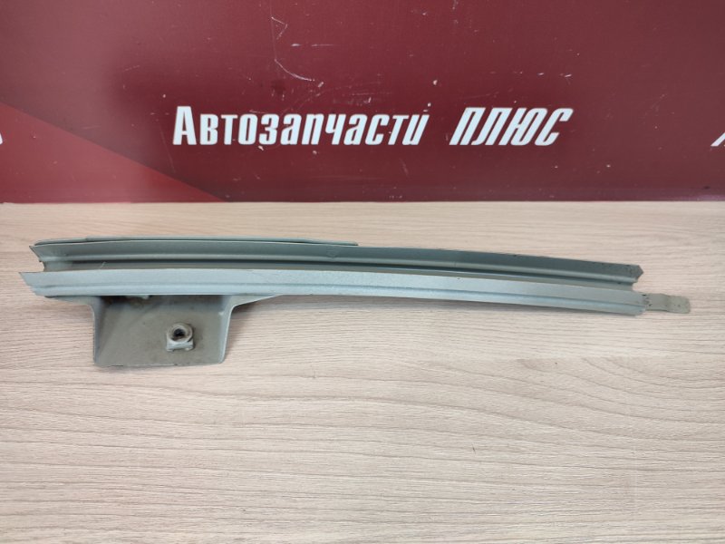 Направляющая стекла     двери - фото 2