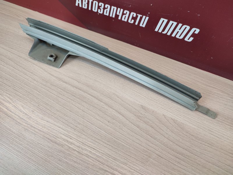 Направляющая стекла     двери - фото 4