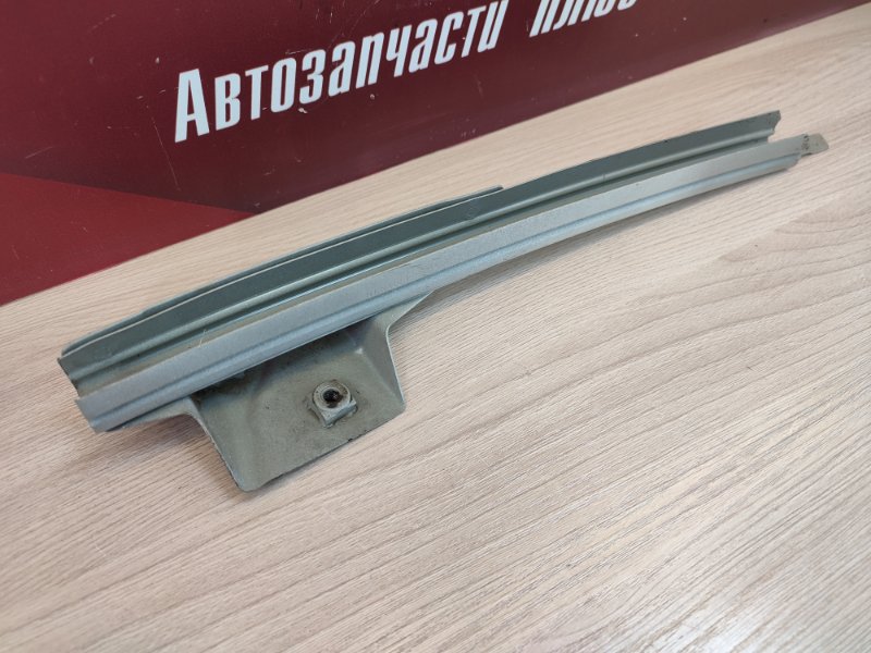 Направляющая стекла     двери - фото 5