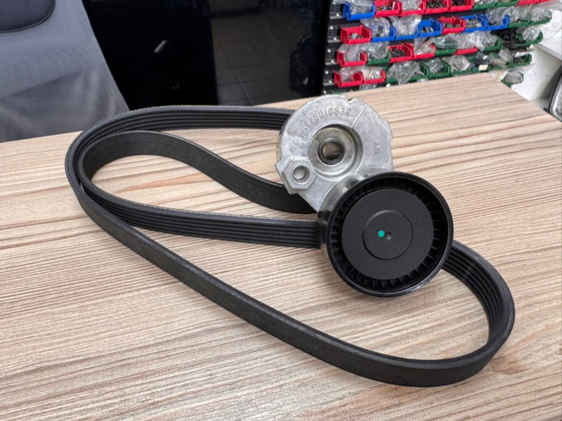 Комплект ремня генератора - фото 1