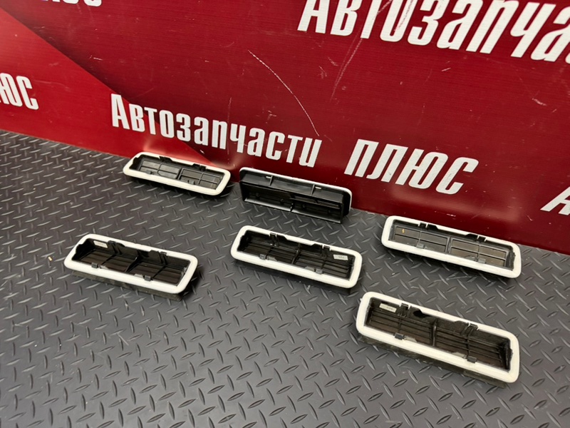 Вентиляционный клапан багажника - фото 3