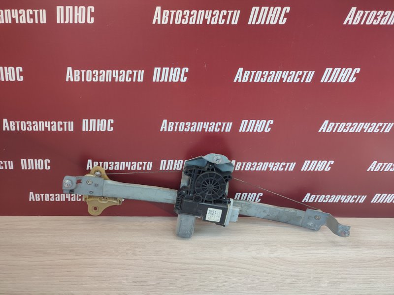 Стеклоподъемник    двери - фото 1