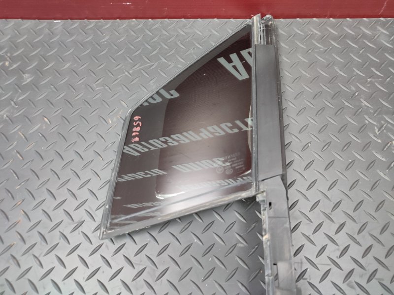 Форточка двери - фото 6