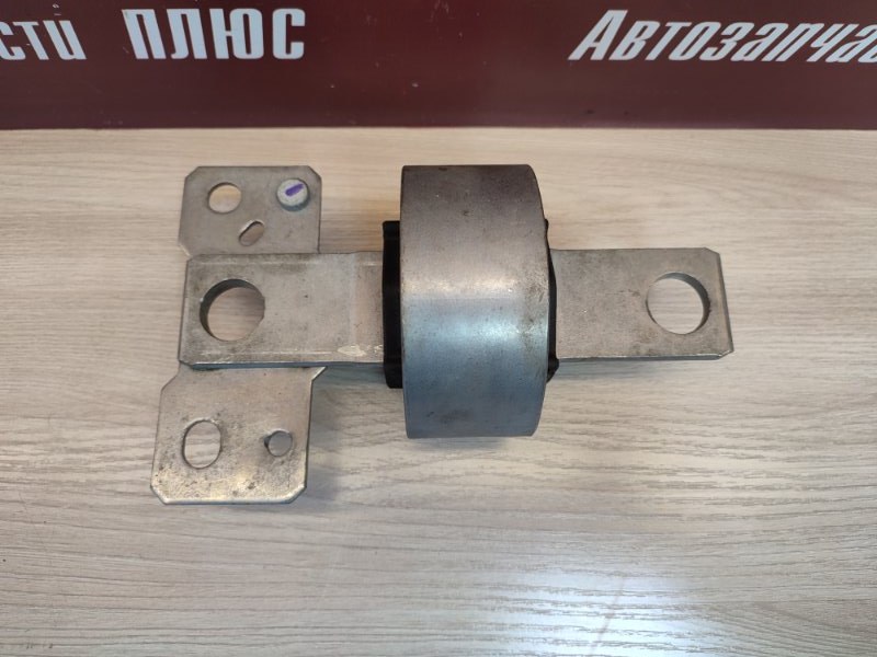 Сайлентблок   рычага - фото 3