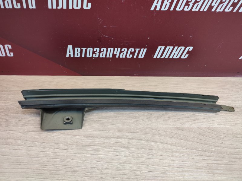 Направляющая стекла     двери - фото 2