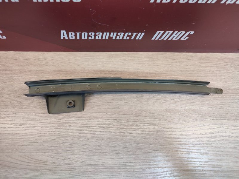 Направляющая стекла     двери - фото 3