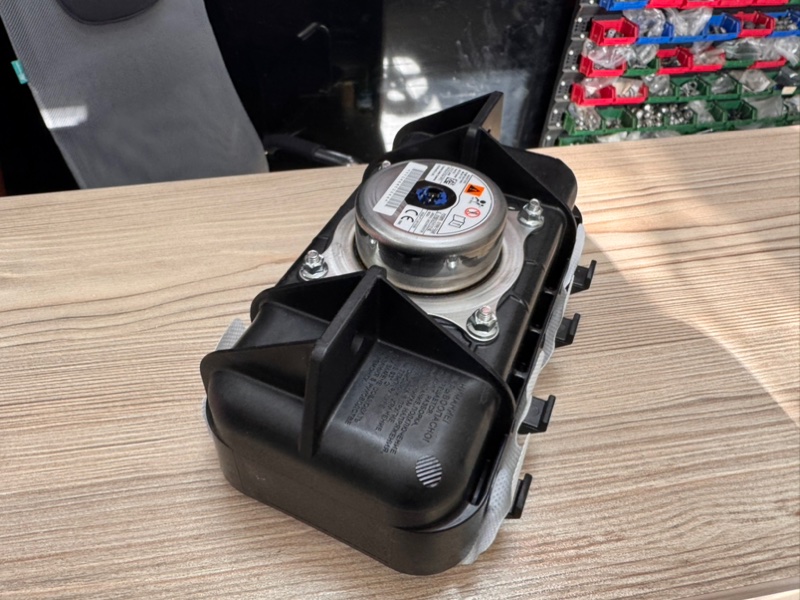 Подушка безопасности - фото 3