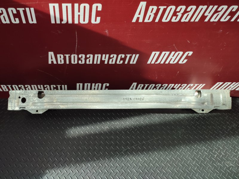 Усилитель бампера - фото 2