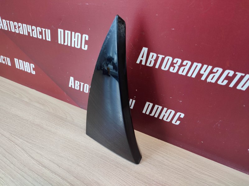 Накладка двери багажника - фото 4