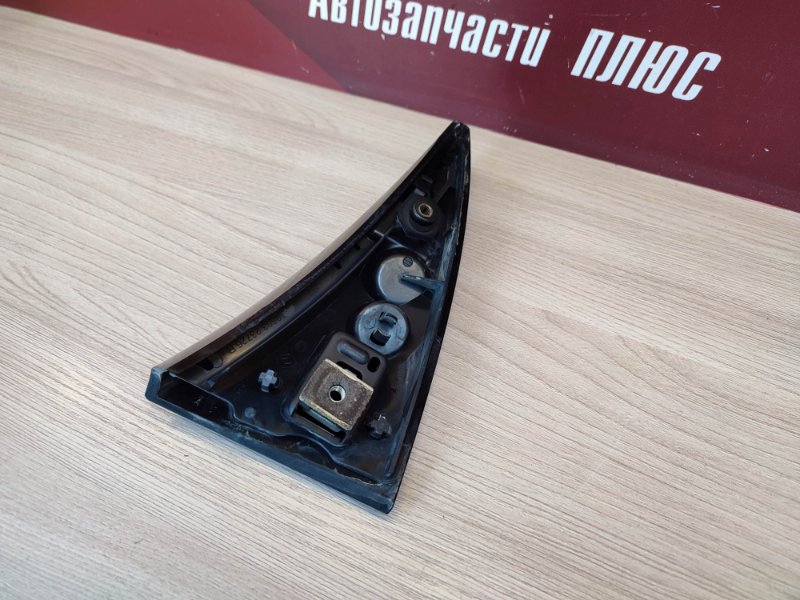 Накладка двери багажника - фото 8