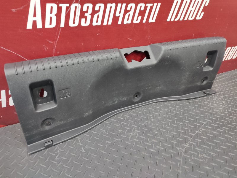 Накладка замка багажника - фото 6