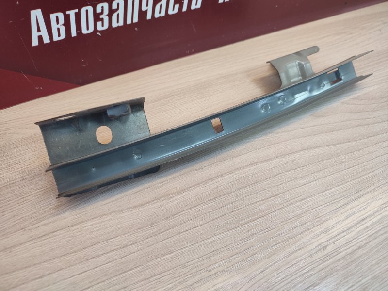 Направляющая стекла     двери - фото 4