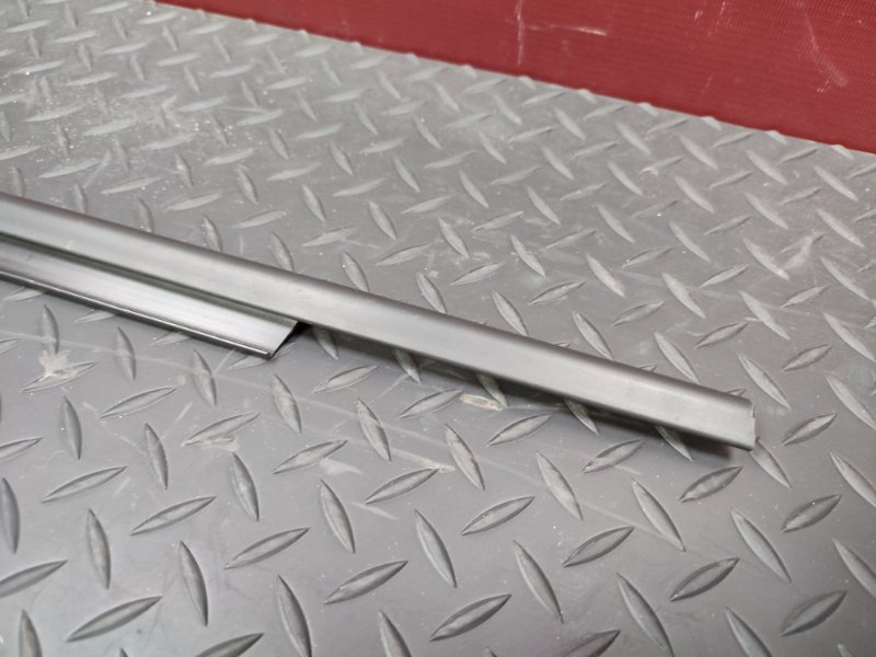 Уплотнитель стекла двери внешний - фото 4