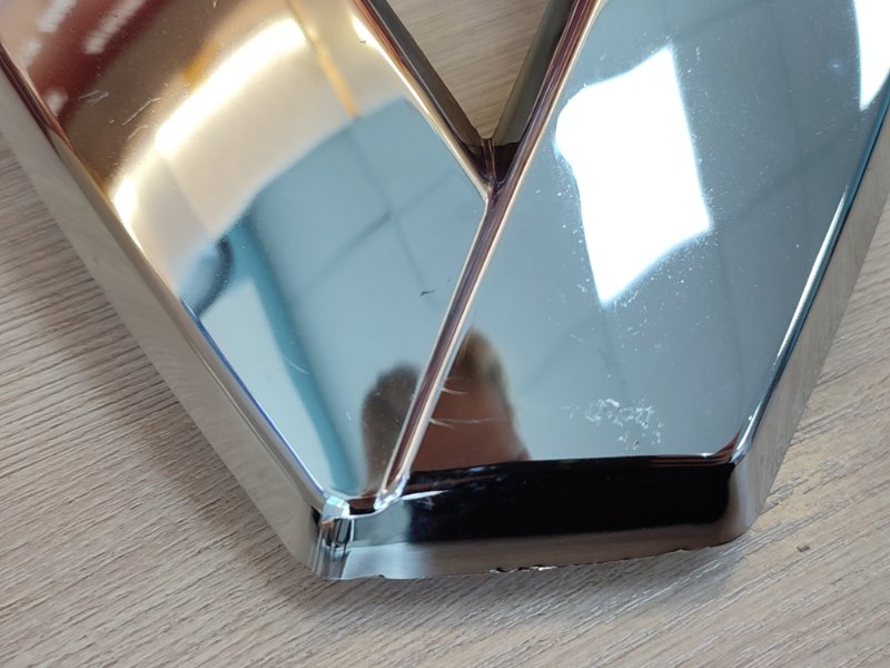 Эмблема решетки радиатора - фото 7