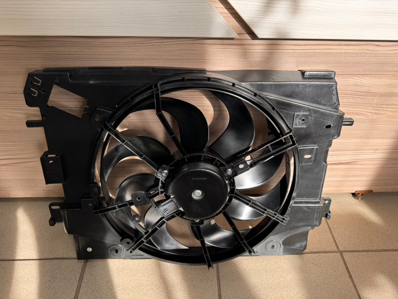 Диффузор радиатора - фото 2