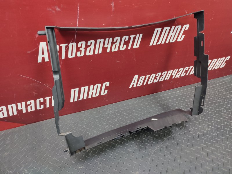 Дефлектор радиатора - фото 9