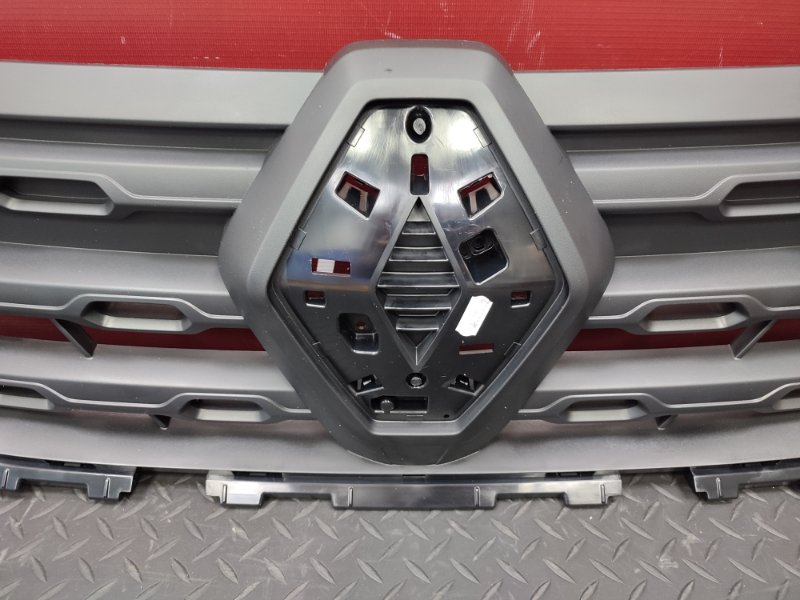 Решетка радиатора - фото 4