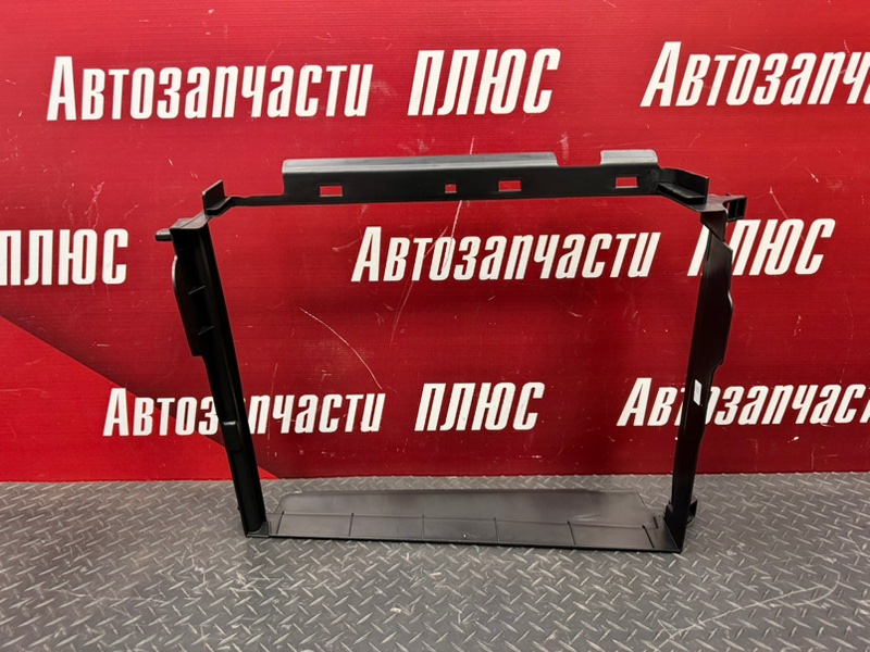 Дефлектор радиатора - фото 1