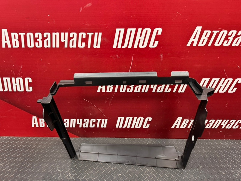 Дефлектор радиатора - фото 5