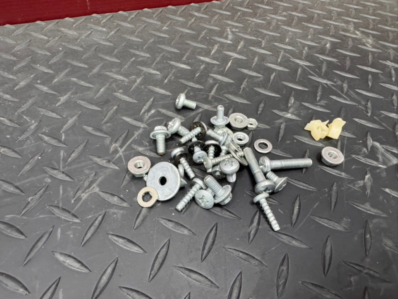 Крепеж двери - фото 2