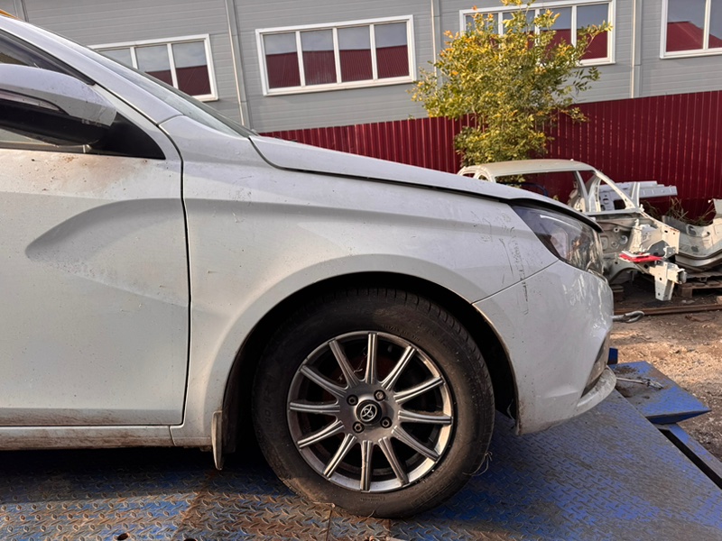Кузов на запчасти - фото 2