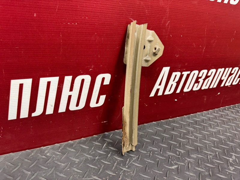 Направляющая стекла     двери - фото 2