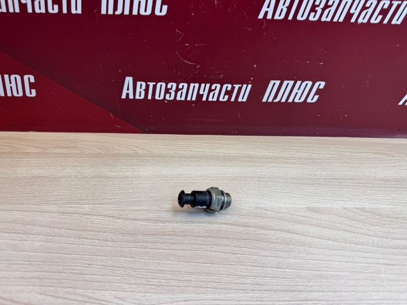 Датчик давления масла - фото 1