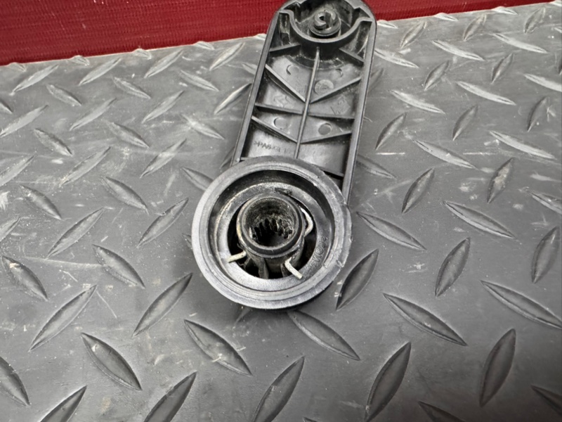 Ручка стеклоподъемника - фото 6