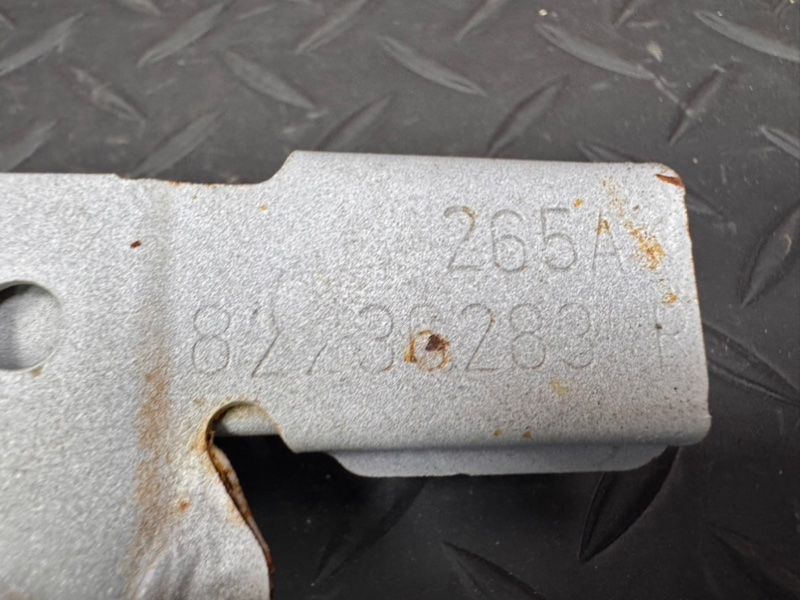 Направляющая стекла     двери - фото 4