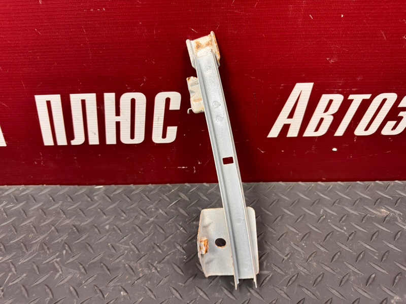 Направляющая стекла     двери - фото 8