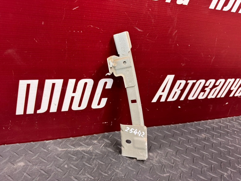 Направляющая стекла     двери - фото 2