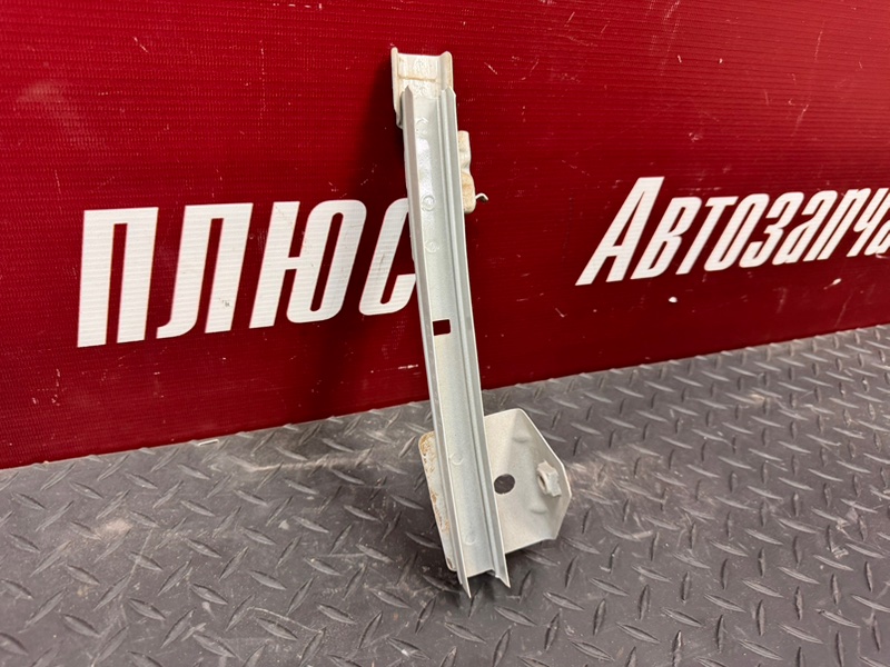 Направляющая стекла     двери - фото 6