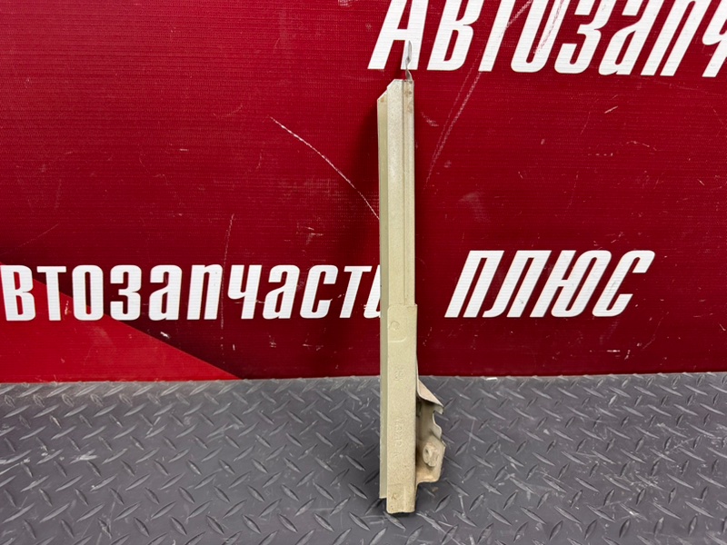 Направляющая стекла     двери - фото 5