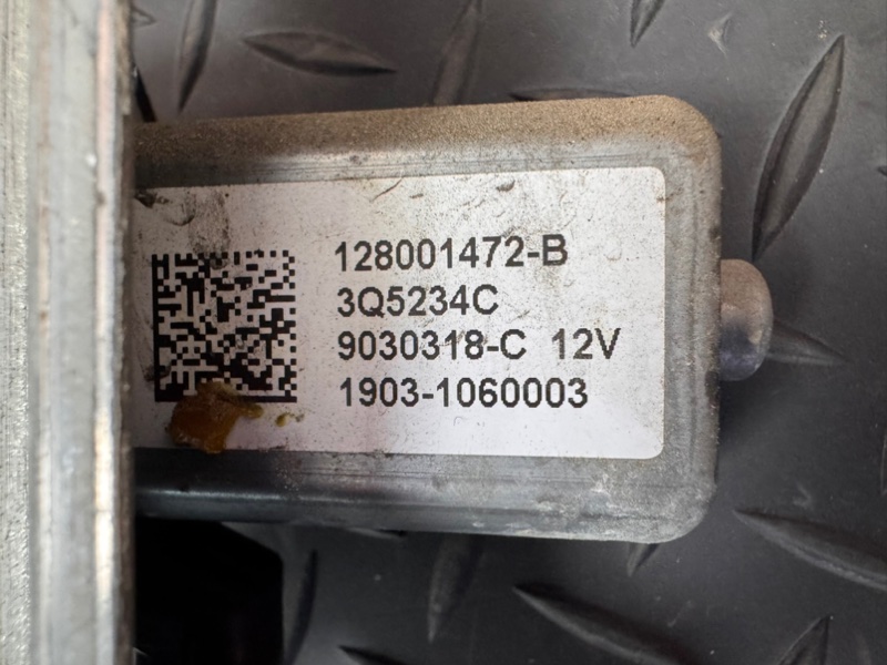 Стеклоподъемник    двери - фото 10