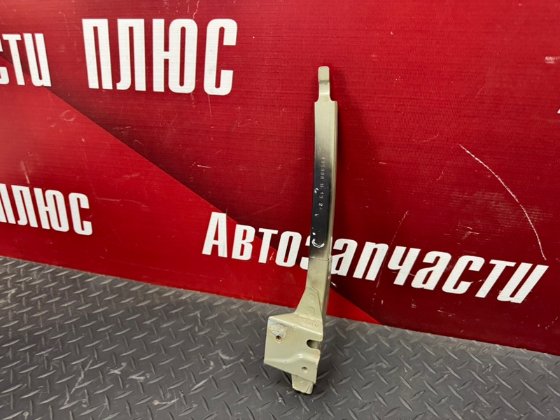 Направляющая стекла     двери - фото 6