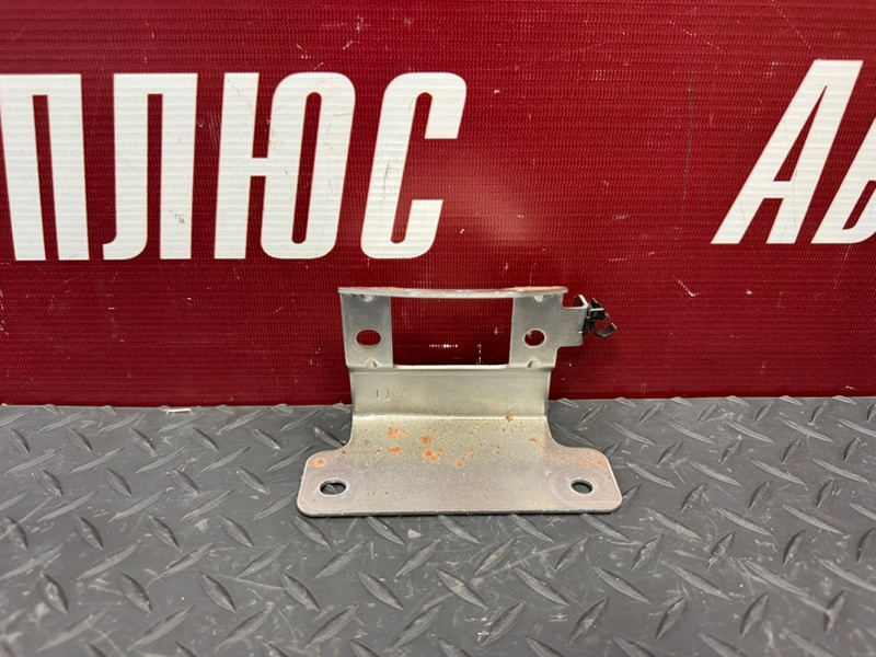 Кронштейн - фото 1