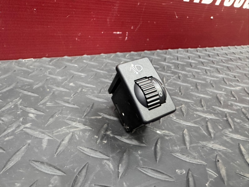 Кнопка корректора фар - фото 2