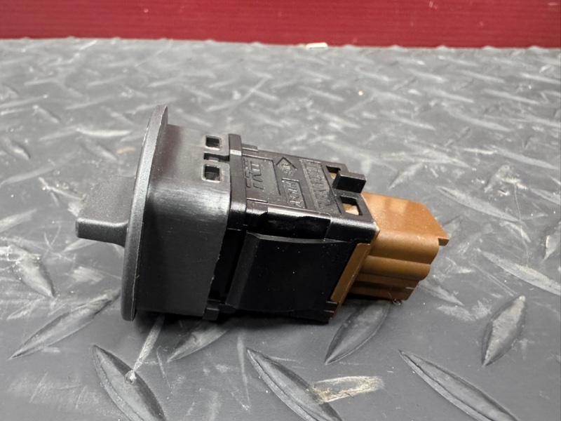 Выключатель подушки безопасности - фото 2